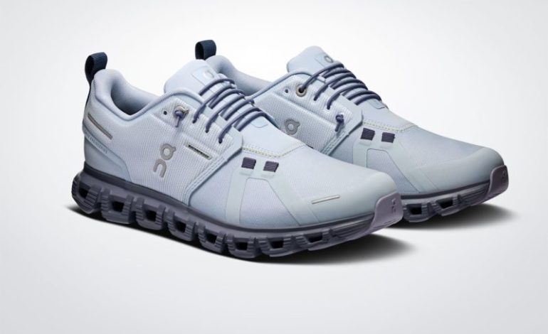  Customers sue sneaker company On over shoes that cause ‘noisy and embarrassing squeak’