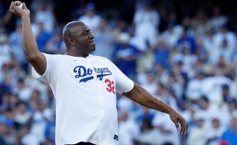  Watch: Magic Johnson throws out first pitch at World Series Game 5