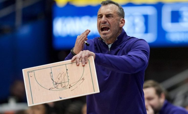  Doug Gottlieb throws chair after Green Bay loss