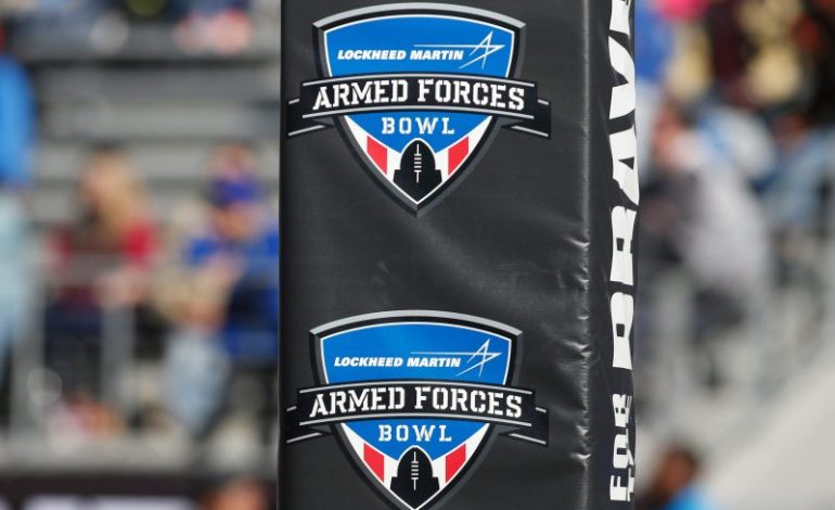  Parachutist lands into crowd ahead of Armed Forces Bowl