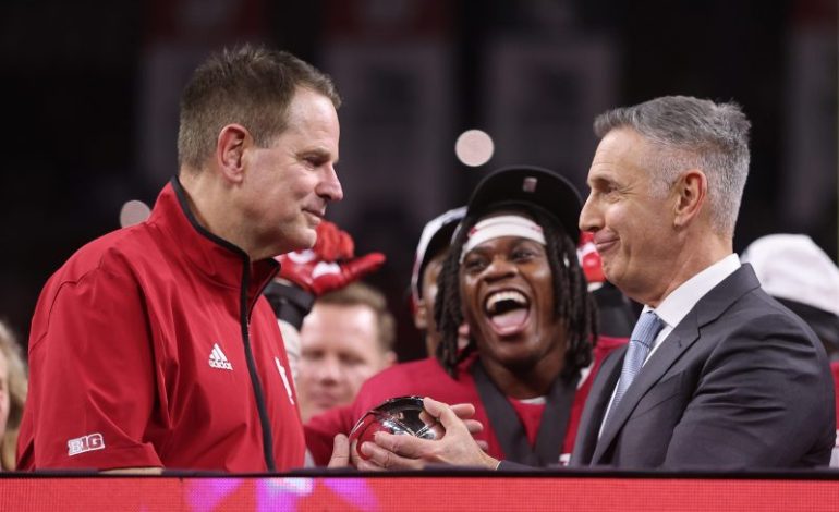  Big Ten wants expanded CFP not because it works, but because it pays