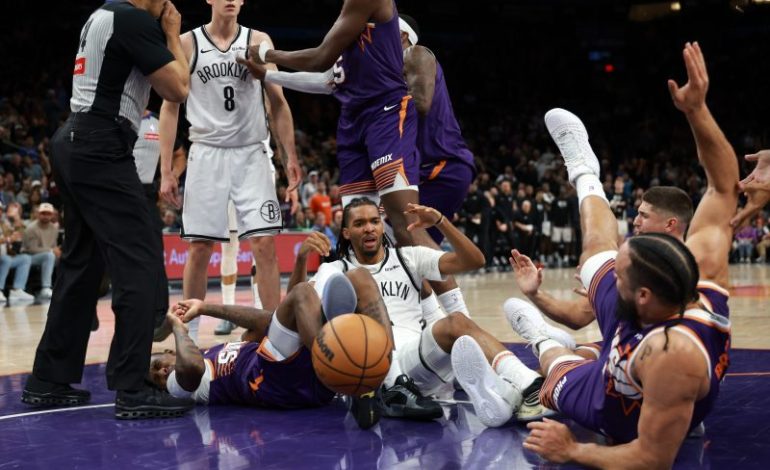  Dillon Brooks shoved in Suns-Nets dust-up