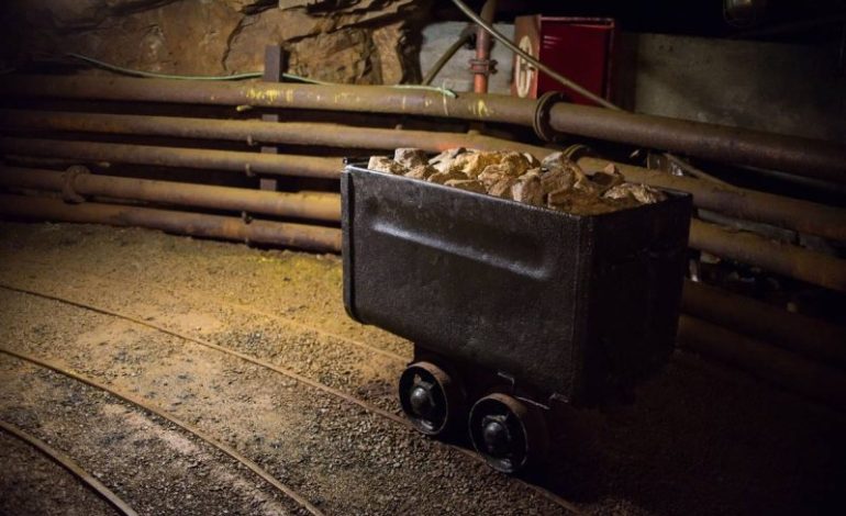  Hecla Mining to Sell Casa Berardi Gold Mine to Orezone for Up to US$593 Million