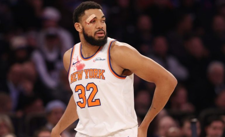  Knicks star goes to locker room after suffering nasty cut in collision