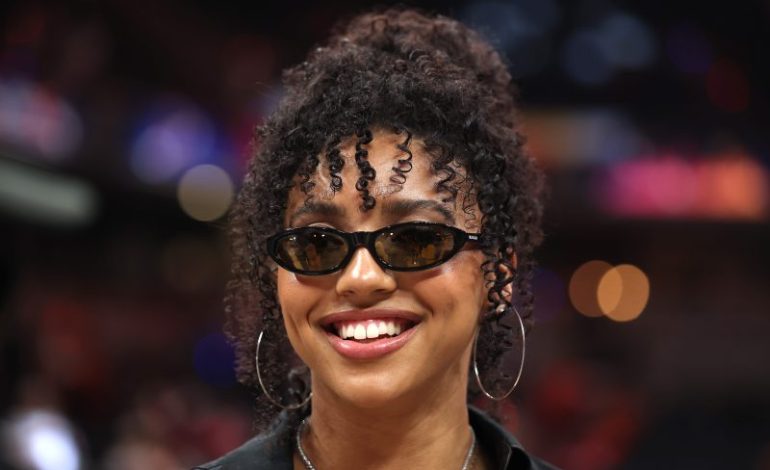  Azzi Fudd, Carmelo Anthony among star-studded crowd at Unrivaled semis